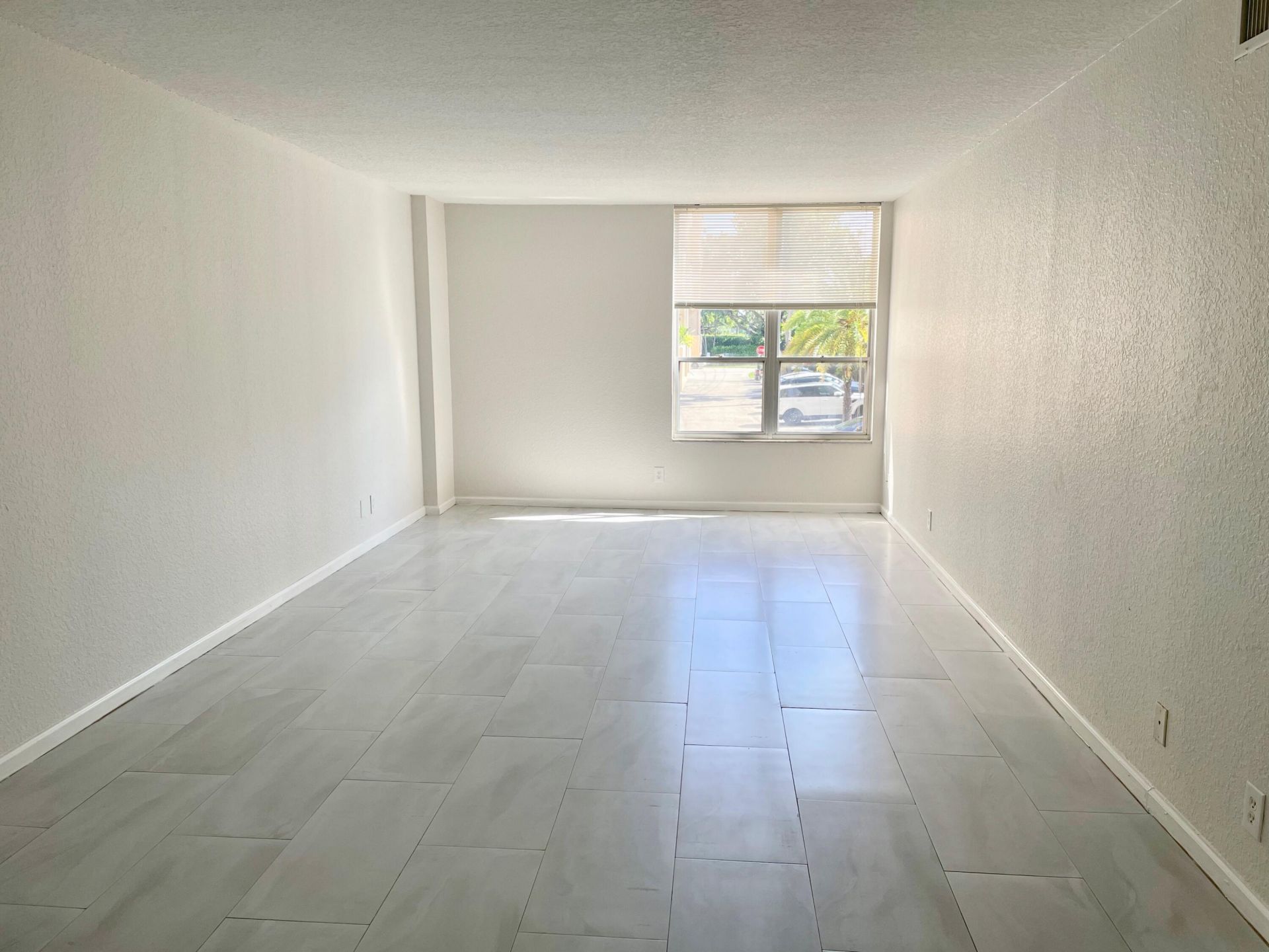 1000 Spanish River Road, Unit 2n, Boca Raton, FL 33432 Photo