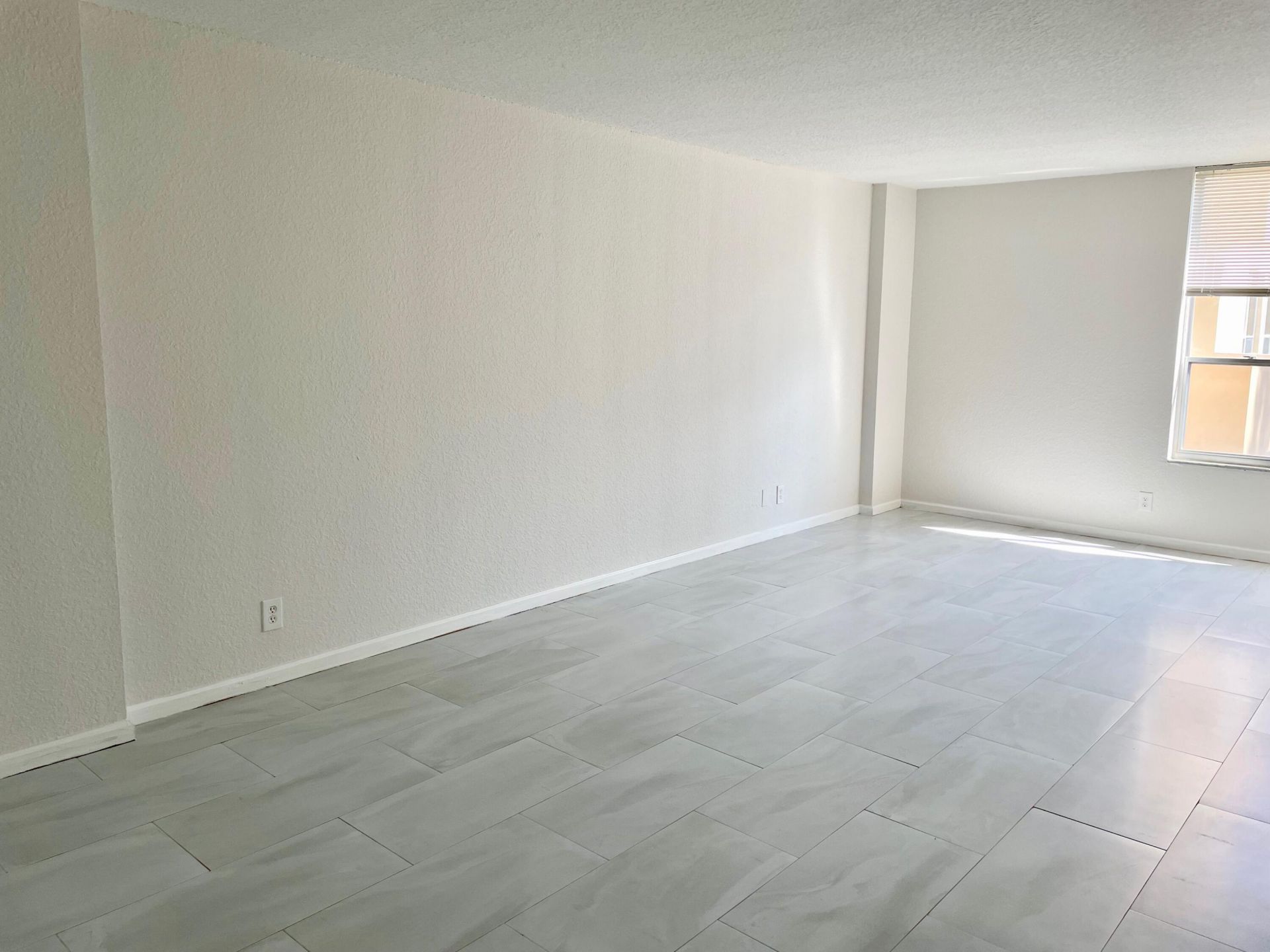 1000 Spanish River Road, Unit 2n, Boca Raton, FL 33432 Photo