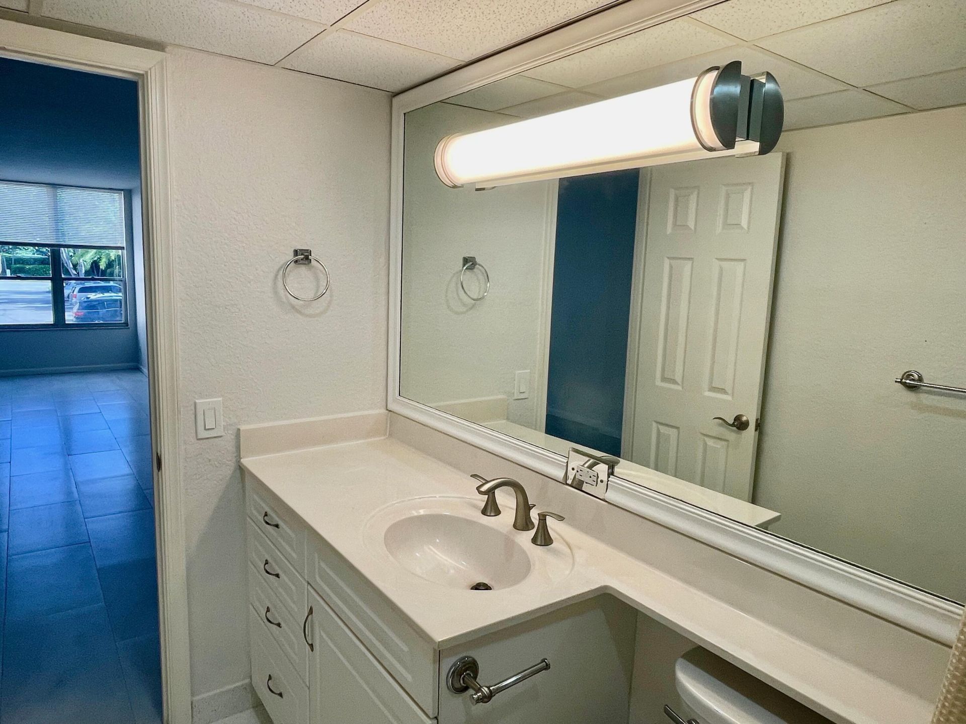 1000 Spanish River Road, Unit 2n, Boca Raton, FL 33432 Photo