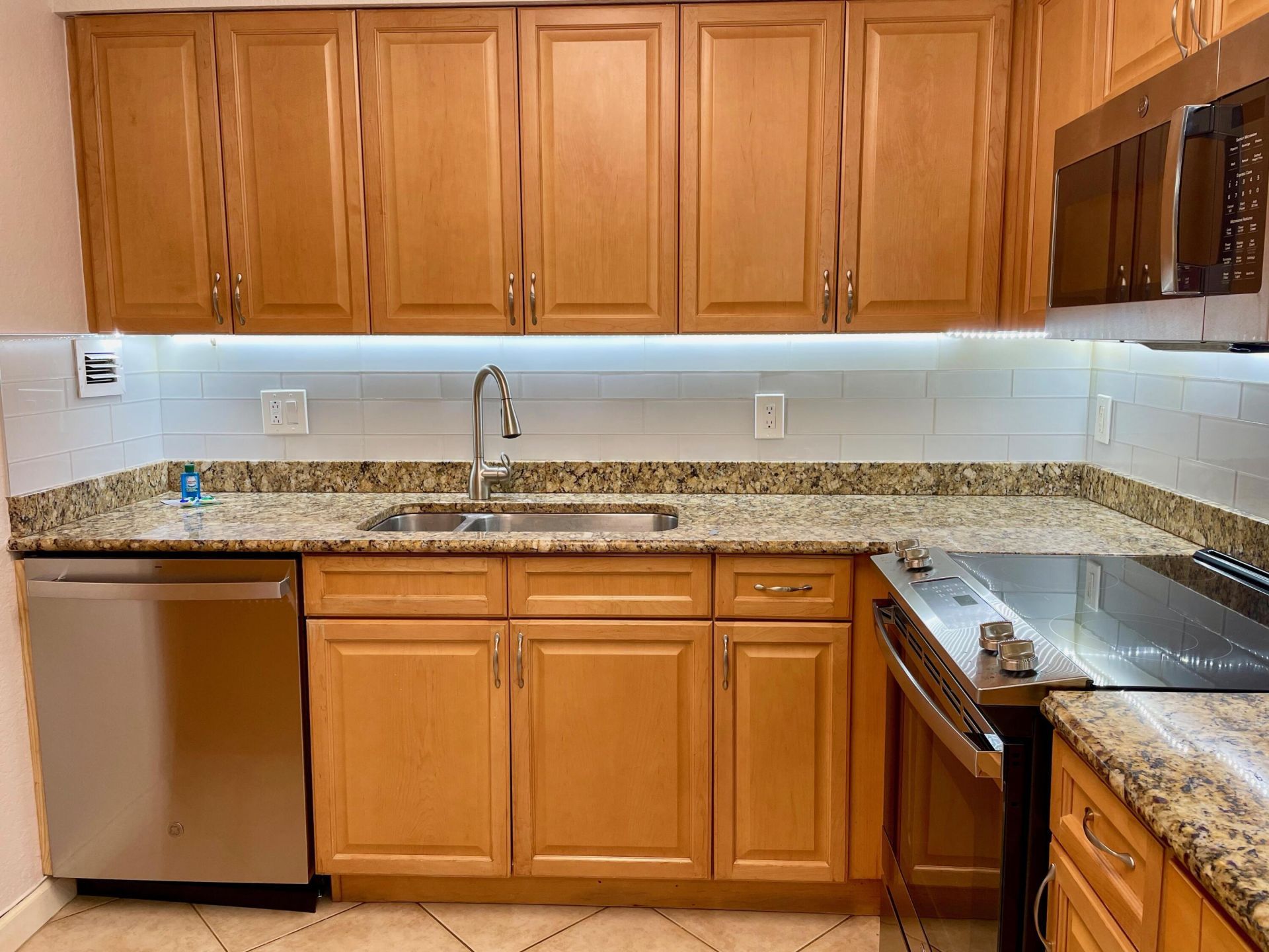 1000 Spanish River Road, Unit 2n, Boca Raton, FL 33432 Photo