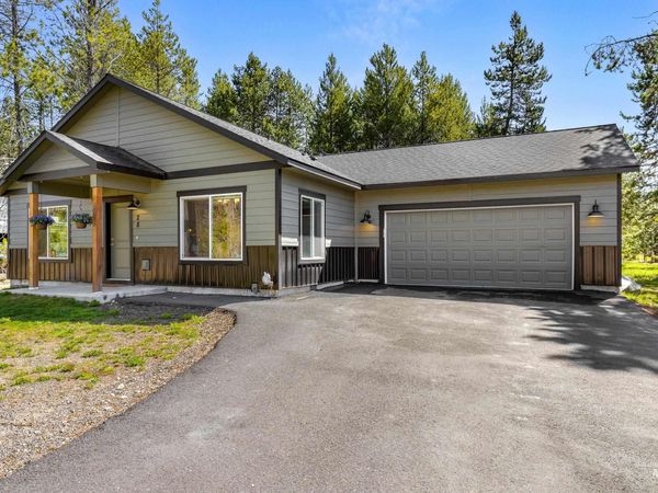 28 White Fir Loop, Donnelly, ID 83615