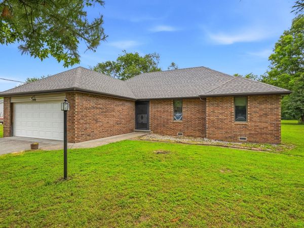 740 N Homewood Avenue , Springfield, MO 65803