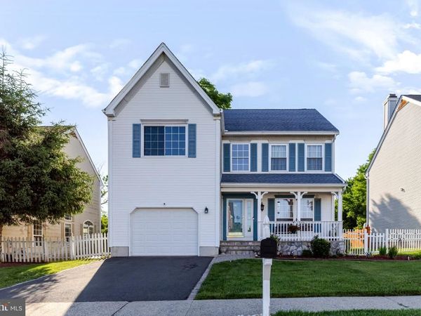 94 MAGELLAN WAY, FRANKLIN PARK, NJ 08823
