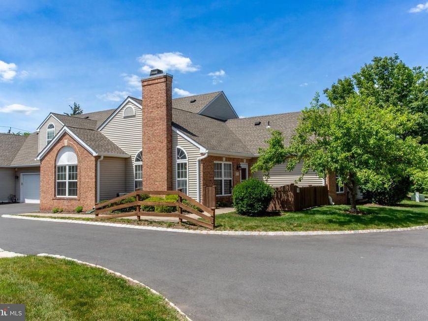 18 Woolsey Court, Pennington, NJ 08534 Main Photo