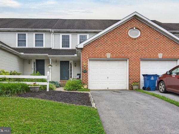 4072 LAUREL LANE , MOUNT JOY, PA 17552