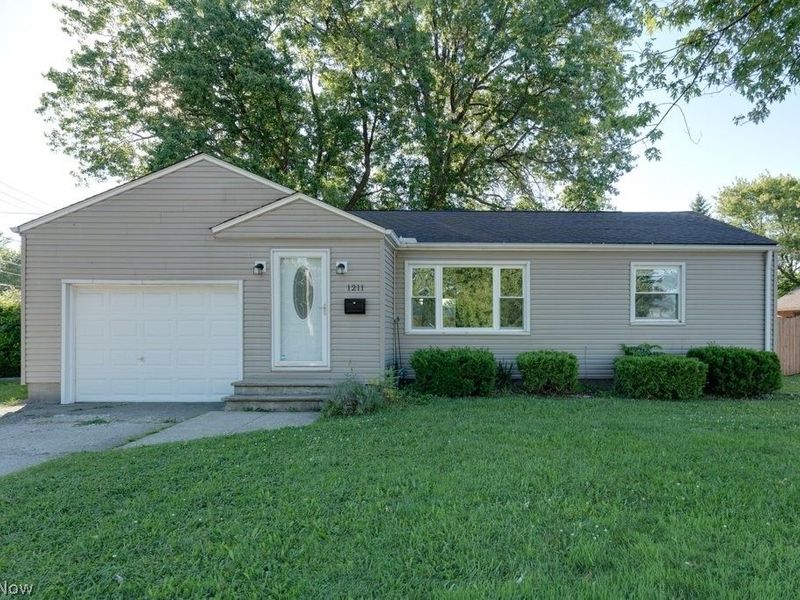 1211 Jakse Drive , Eastlake, OH 44095 Photo 1