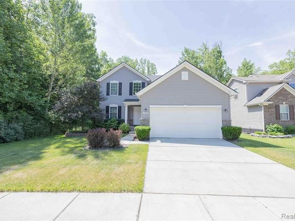 37467 S Dianne Lane, Huron Twp, MI 48164