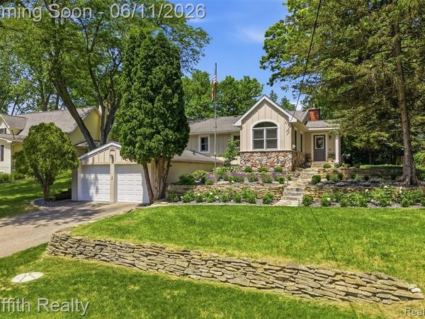 6262 Briggs Lake Drive , Green Oak Twp, MI 48116