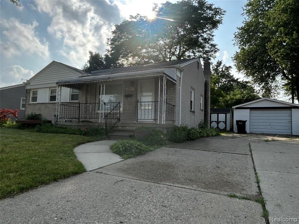 28327 Edward Avenue, Madison Heights, Mi 48071 Main Photo