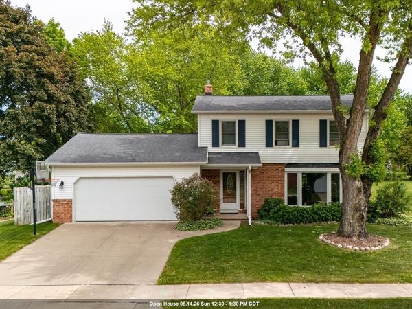 1710 ARLINGTON DRIVE, Oshkosh, WI 54904