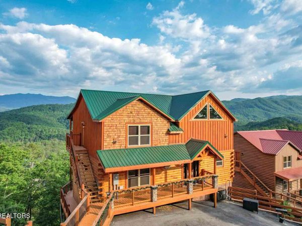 4109 Sherwood Heights Way, Pigeon Forge, TN 37863