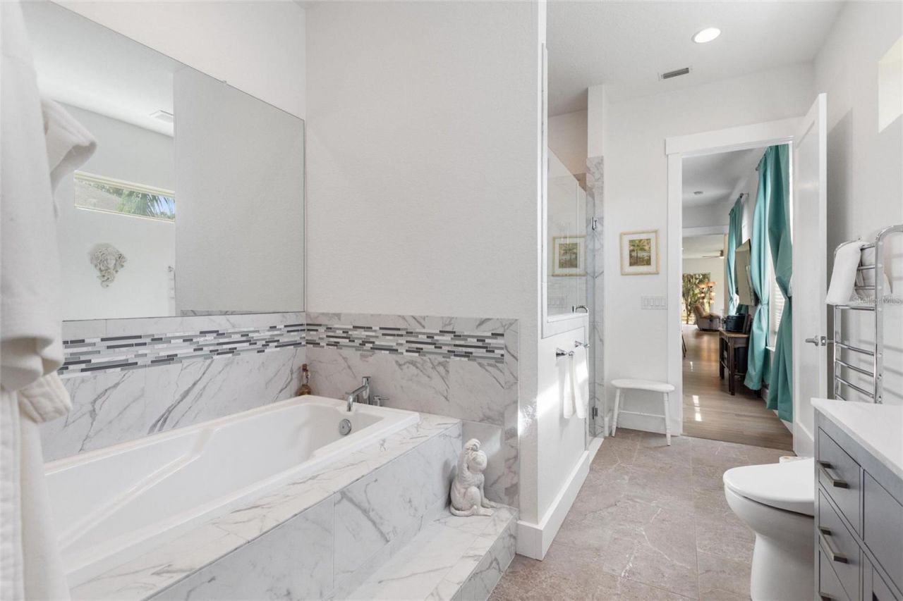 381 Nolane Lane, Polk City, FL 33868 Photo