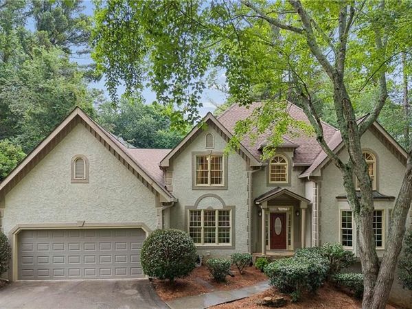 3069 Hillside Trail NE, Marietta, GA 30066