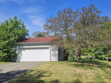 2902 Hanford Drive, ROCKFORD, IL 61114