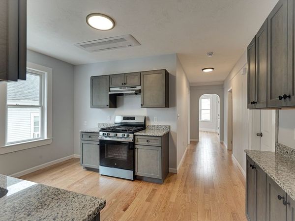 24 Dunlap St, Unit 2, Salem, MA 01970