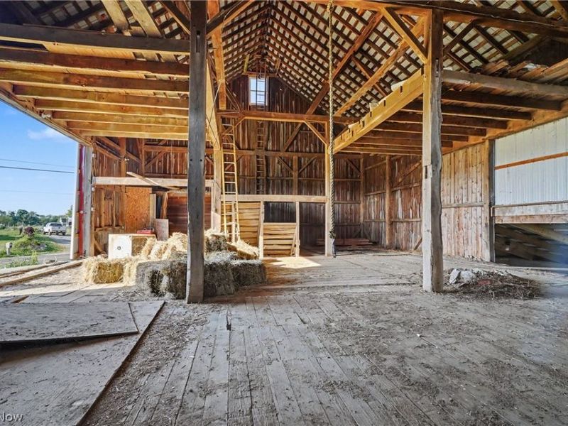 46766 Clarkson Road , Rogers, OH 44455 Photo 11
