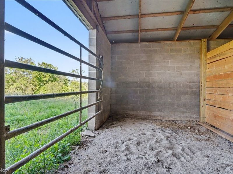 46766 Clarkson Road , Rogers, OH 44455 Photo 21