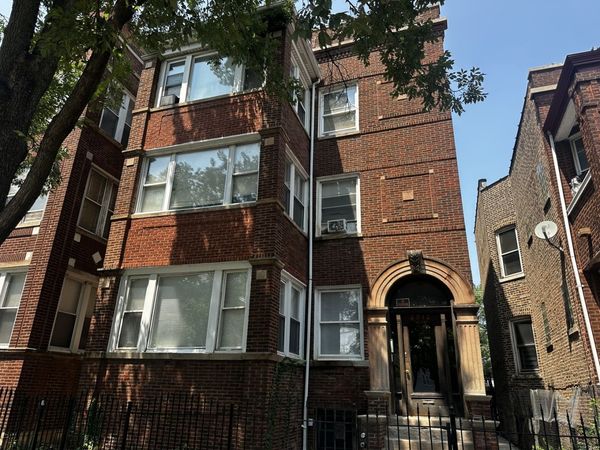 3912 W Jackson Boulevard, Chicago, IL 60624