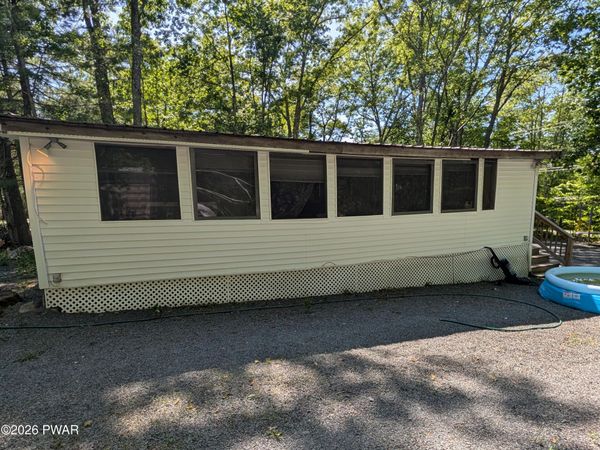 110 Chenango Drive , Shohola, PA 18458
