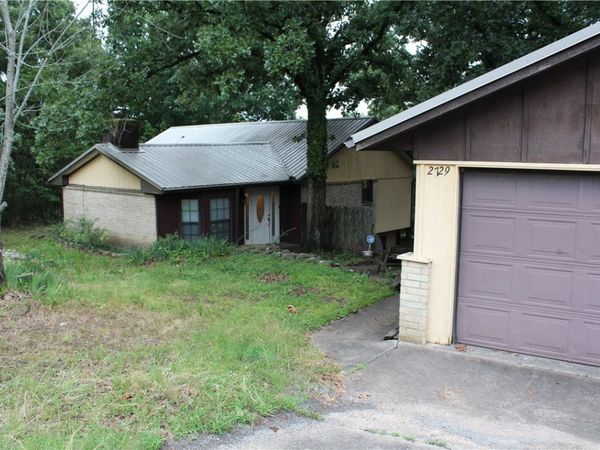 2729 CR 3348 , Clarksville, AR 72830
