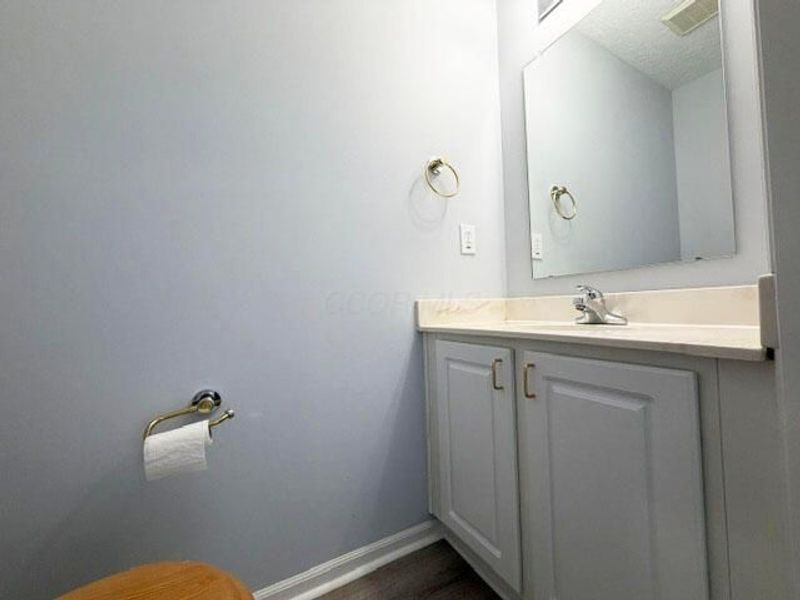 8518 Lazelle Village Drive , Lewis Center, OH 43035 Photo 13