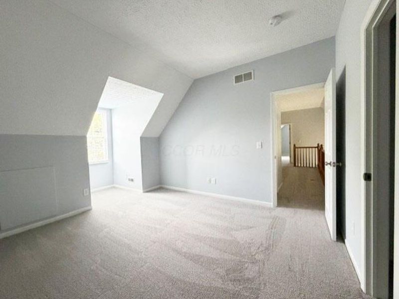 8518 Lazelle Village Drive , Lewis Center, OH 43035 Photo 18