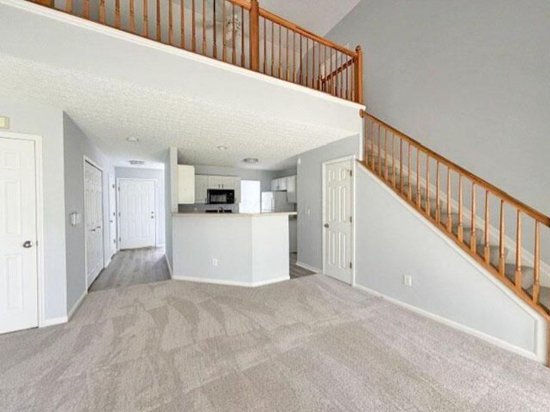 8518 Lazelle Village Drive , Lewis Center, OH 43035 Photo 2