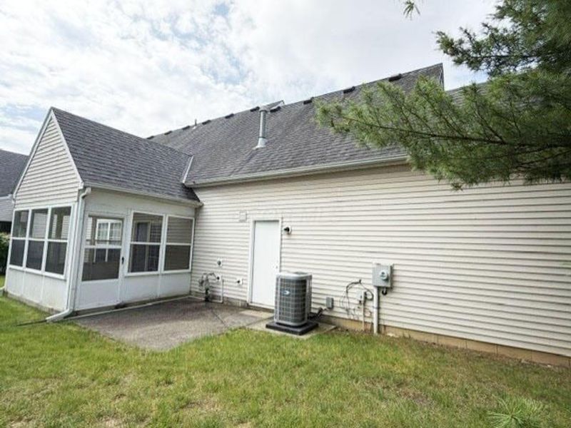 8518 Lazelle Village Drive , Lewis Center, OH 43035 Photo 24
