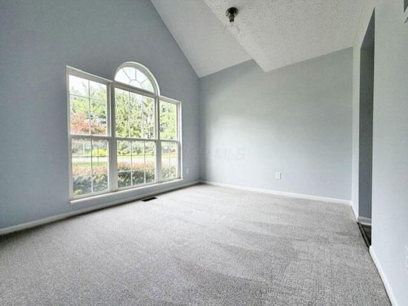 8518 Lazelle Village Drive , Lewis Center, OH 43035 Photo 3