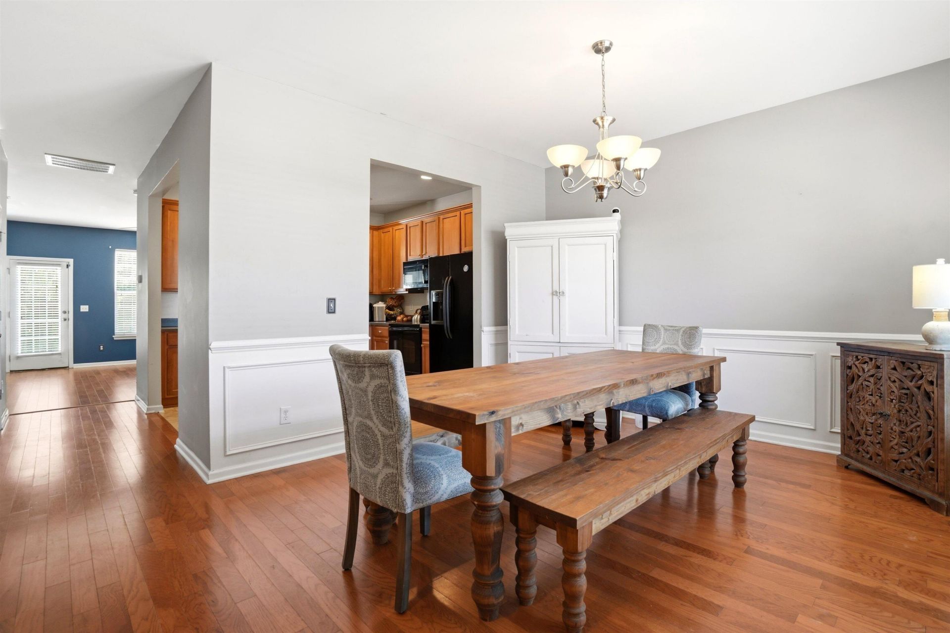 905 Hemingway Circle Photo 5