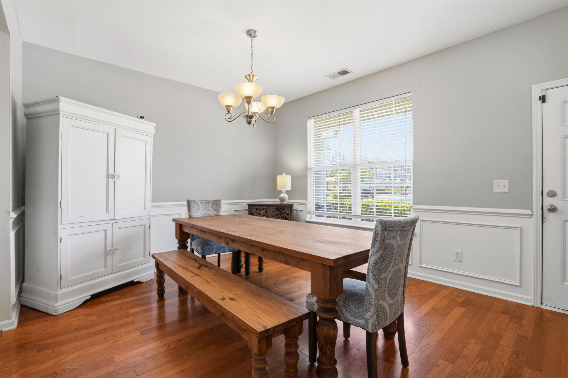 905 Hemingway Circle Photo 6