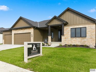 6502 S 214th Avenue, Omaha, NE 68022