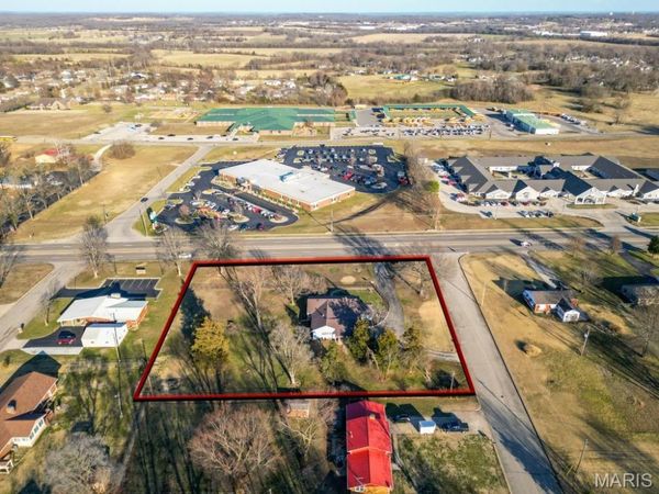 837 NORTH HIGHWAY 5 , Lebanon, MO 65536