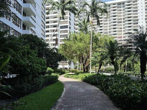 600 Three Islands Boulevard, Hallandale Beach, FL 33009