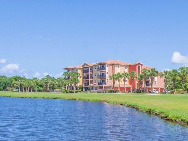 4190 Gator Greens Way, Unit 32, Fort Pierce, FL 34982
