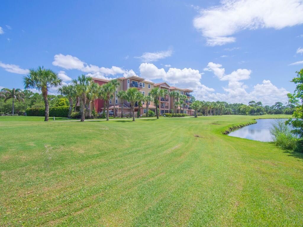 4190 Gator Greens Way, Unit 32, Fort Pierce, FL 34982 Photo