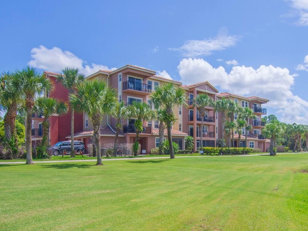 4190 Gator Greens Way, Unit 32, Fort Pierce, FL 34982 Photo