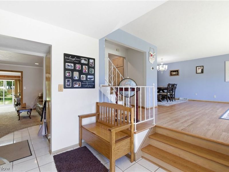 5827 Ashcroft Drive , Mayfield Heights, OH 44124 Photo 13