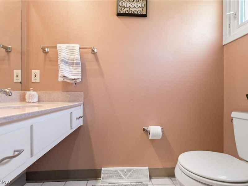 5827 Ashcroft Drive , Mayfield Heights, OH 44124 Photo 38