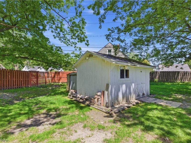 5827 Ashcroft Drive , Mayfield Heights, OH 44124 Photo 48