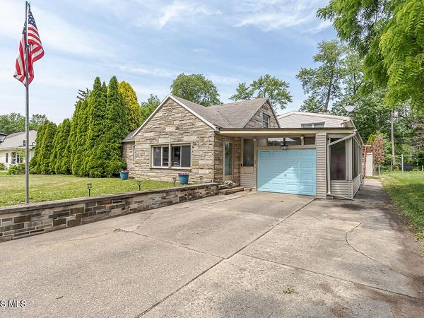 1020 Birch Avenue , Maumee, OH 43537