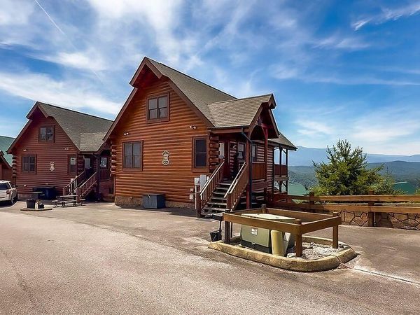 2214 Towering Hemlock Drive, Sevierville, TN 37876