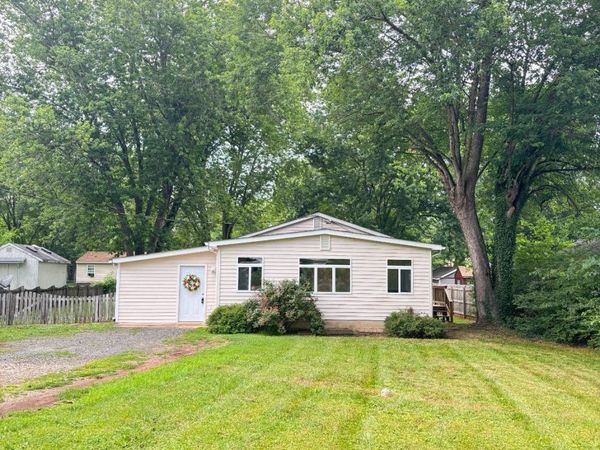 203 W BOWEN STREET, REMINGTON, VA 22734