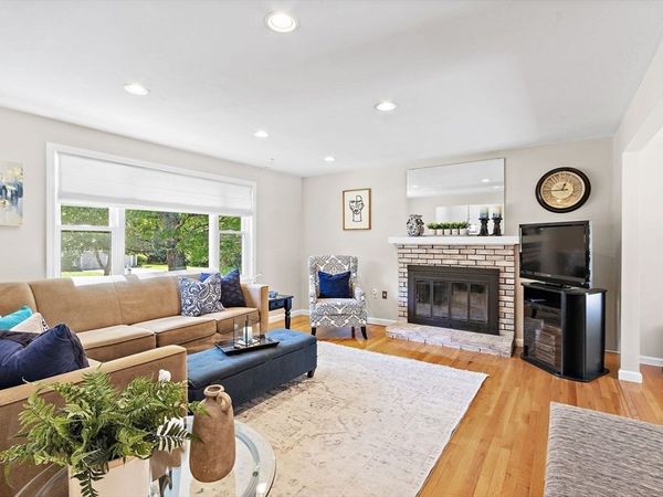 3 Thomas Drive, Franklin, MA 02038