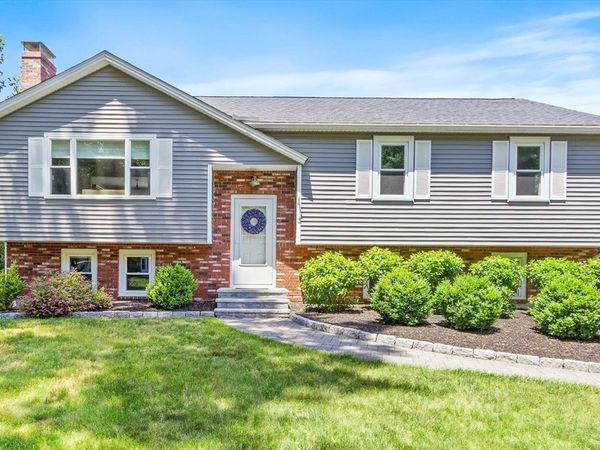 3 Thomas Drive, Franklin, MA 02038