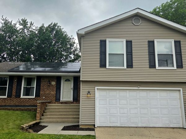 276 Continental Lane , Schaumburg, IL 60194