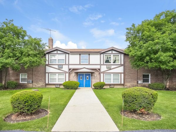 22960 N Apple Hill Lane , Unit 208, Lincolnshire, IL 60069