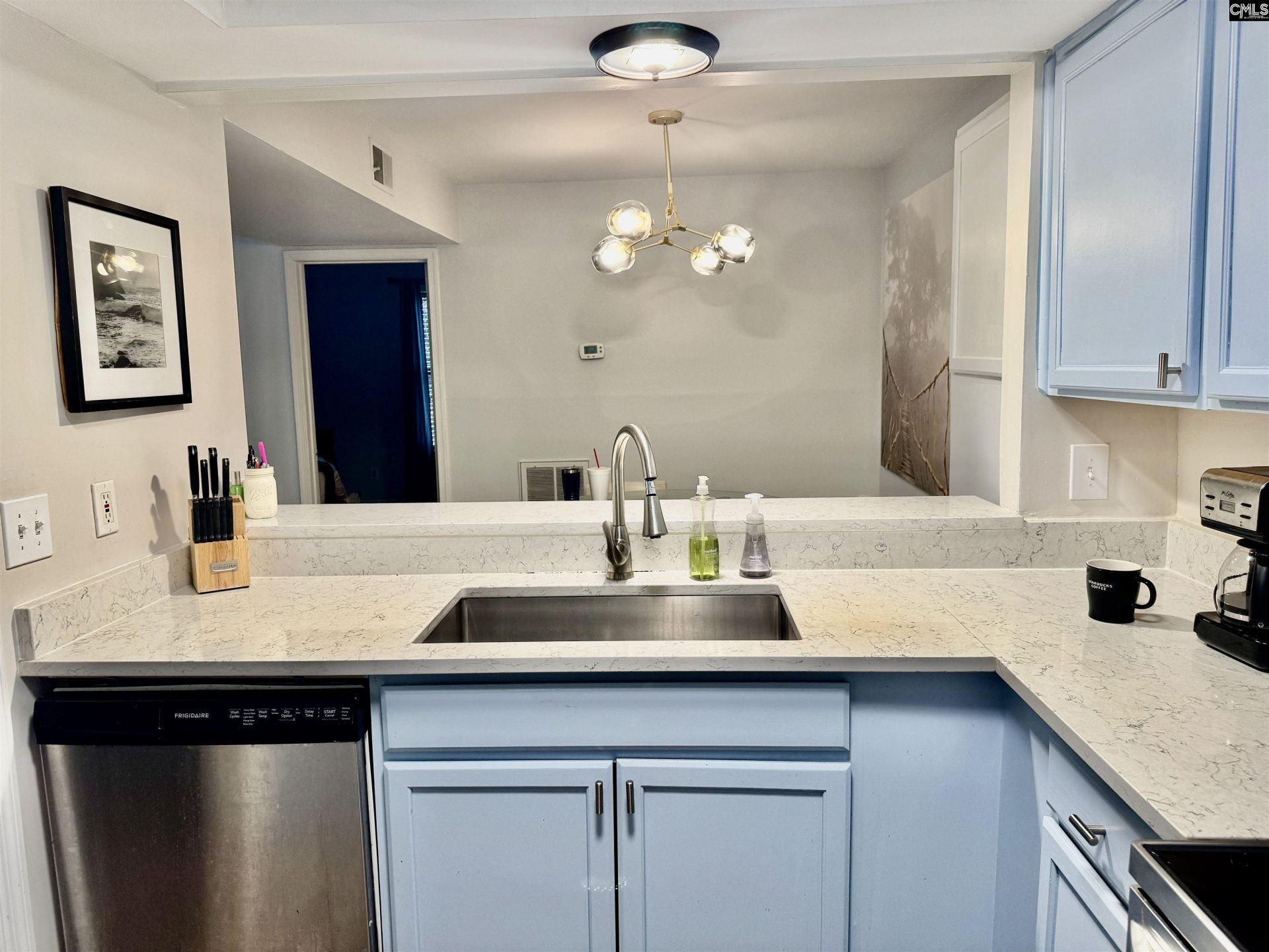 448 Deerwood Street  Photo 15
