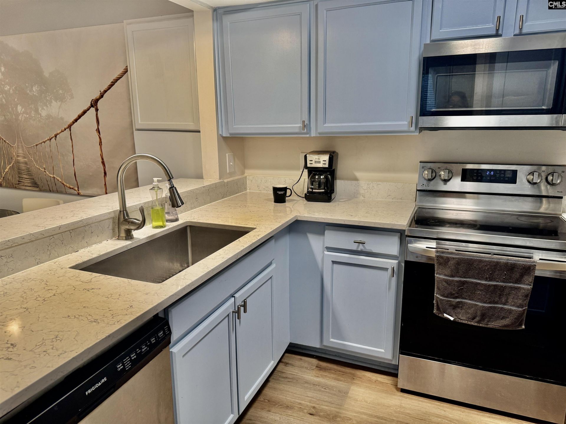 448 Deerwood Street  Photo 16