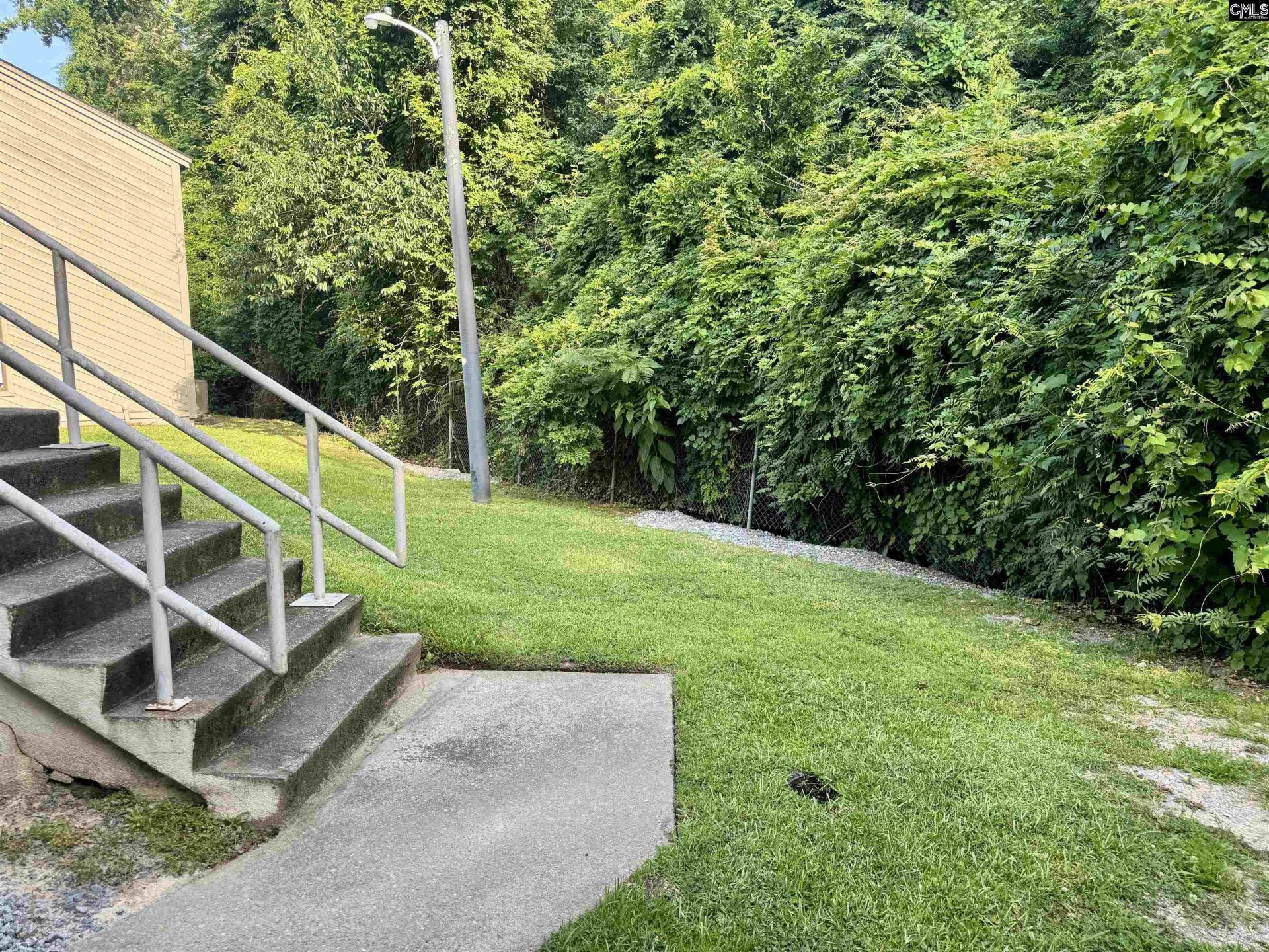 448 Deerwood Street  Photo 4